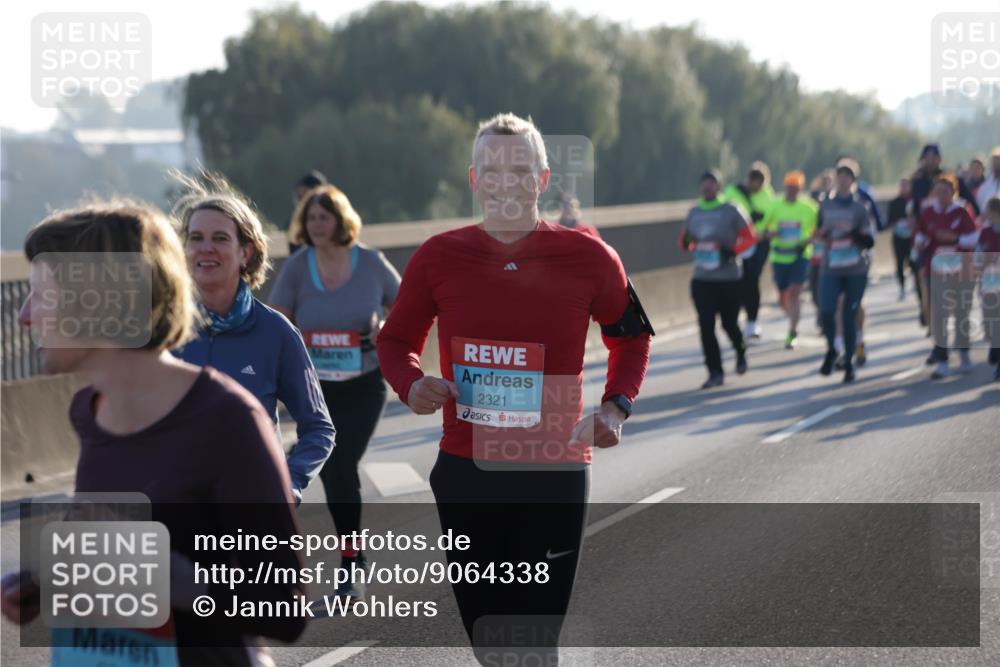 03.10.2025 - Köhlbrandbrückenlauf Jannik Wohlers http://msf.ph/oto/9064338 03.10.2025 09:25:14 Position 3 2321 meine-sportfotos.de