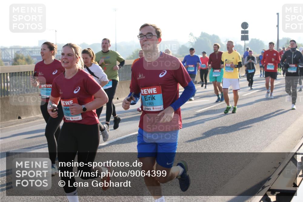 03.10.2025 - Köhlbrandbrückenlauf Lena Gebhardt http://msf.ph/oto/9064399 03.10.2025 09:21:31 Position 1 1647, 1, 181, 1901 meine-sportfotos.de