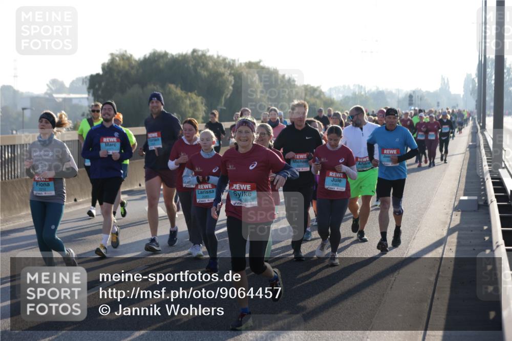 03.10.2025 - Köhlbrandbrückenlauf Jannik Wohlers http://msf.ph/oto/9064457 03.10.2025 09:25:20 Position 3 2212, 2085, 478, 2511, 2465 meine-sportfotos.de