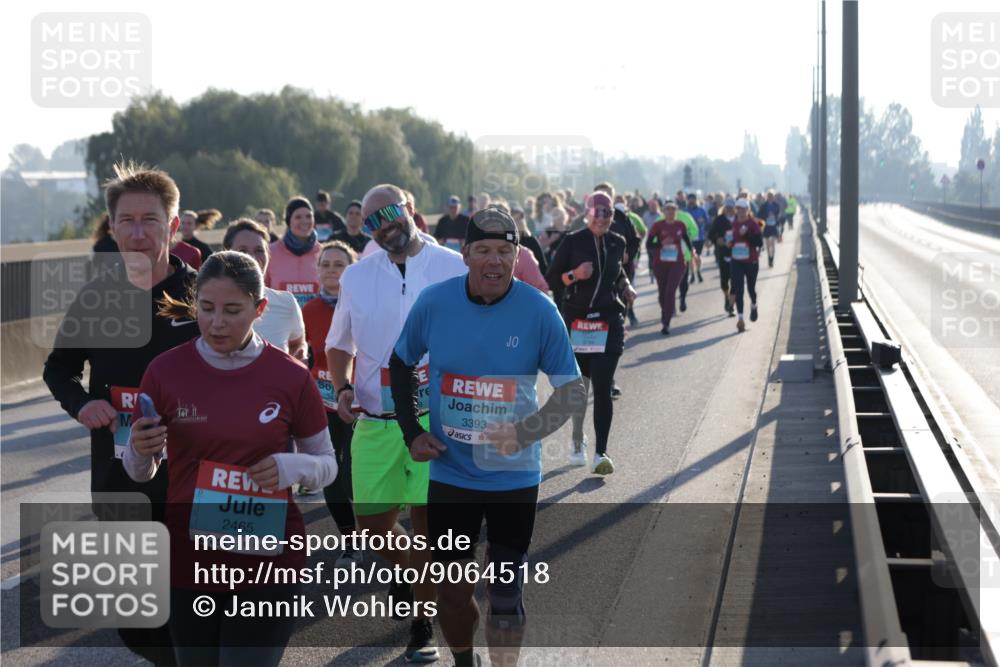 03.10.2025 - Köhlbrandbrückenlauf Jannik Wohlers http://msf.ph/oto/9064518 03.10.2025 09:25:23 Position 3 2465, 3393 meine-sportfotos.de