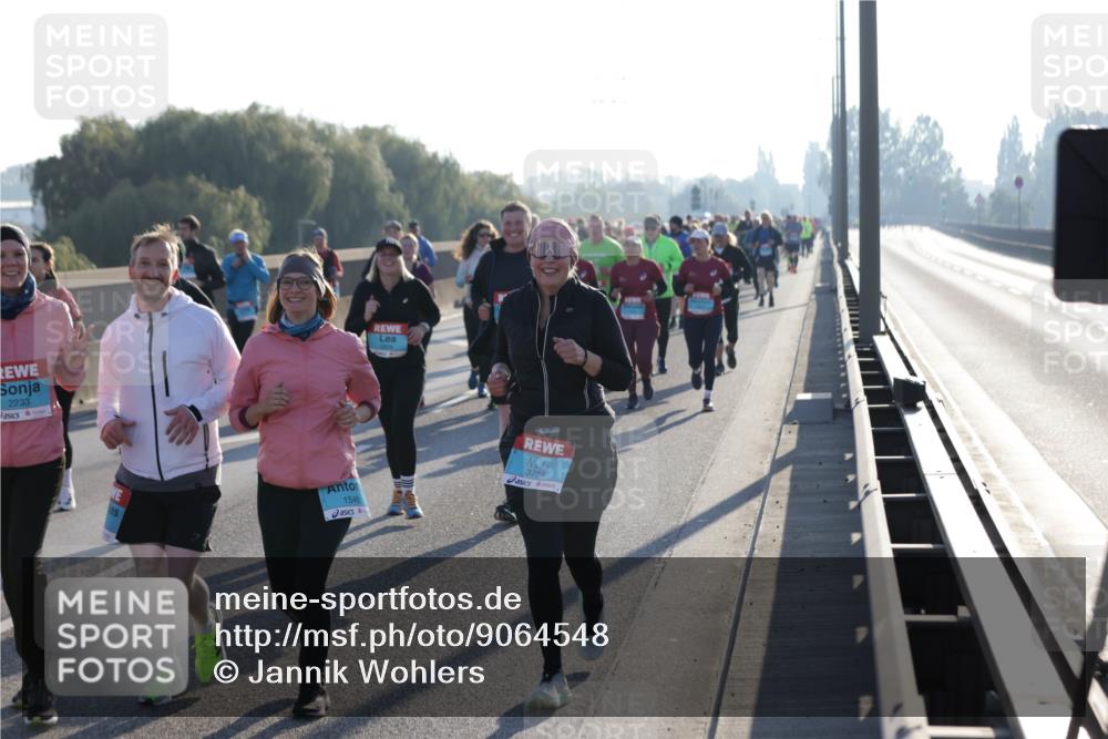 03.10.2025 - Köhlbrandbrückenlauf Jannik Wohlers http://msf.ph/oto/9064548 03.10.2025 09:25:25 Position 3 2233, 1546, 3784 meine-sportfotos.de