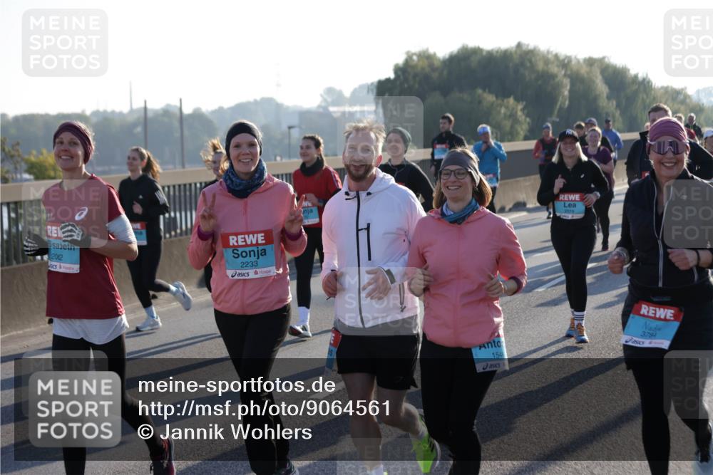 03.10.2025 - Köhlbrandbrückenlauf Jannik Wohlers http://msf.ph/oto/9064561 03.10.2025 09:25:26 Position 3 2012, 2233, 2378, 1546, 3784 meine-sportfotos.de
