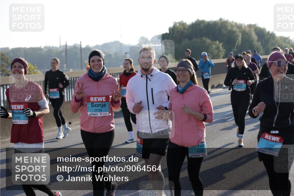 03.10.2025 - Köhlbrandbrückenlauf Jannik Wohlers http://msf.ph/oto/9064564 03.10.2025 09:25:26 Position 3 2012, 2233, 2378, 1546, 3784 meine-sportfotos.de