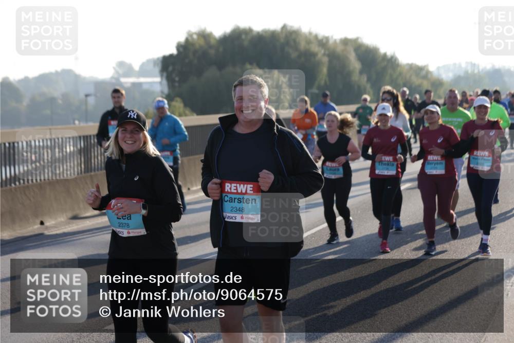 03.10.2025 - Köhlbrandbrückenlauf Jannik Wohlers http://msf.ph/oto/9064575 03.10.2025 09:25:28 Position 3 2378, 2348, 2725, 2121 meine-sportfotos.de