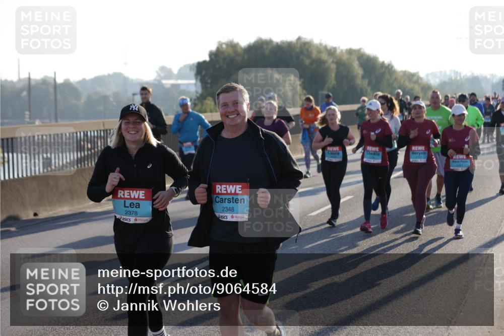 03.10.2025 - Köhlbrandbrückenlauf Jannik Wohlers http://msf.ph/oto/9064584 03.10.2025 09:25:28 Position 3 2378, 2348, 2127 meine-sportfotos.de