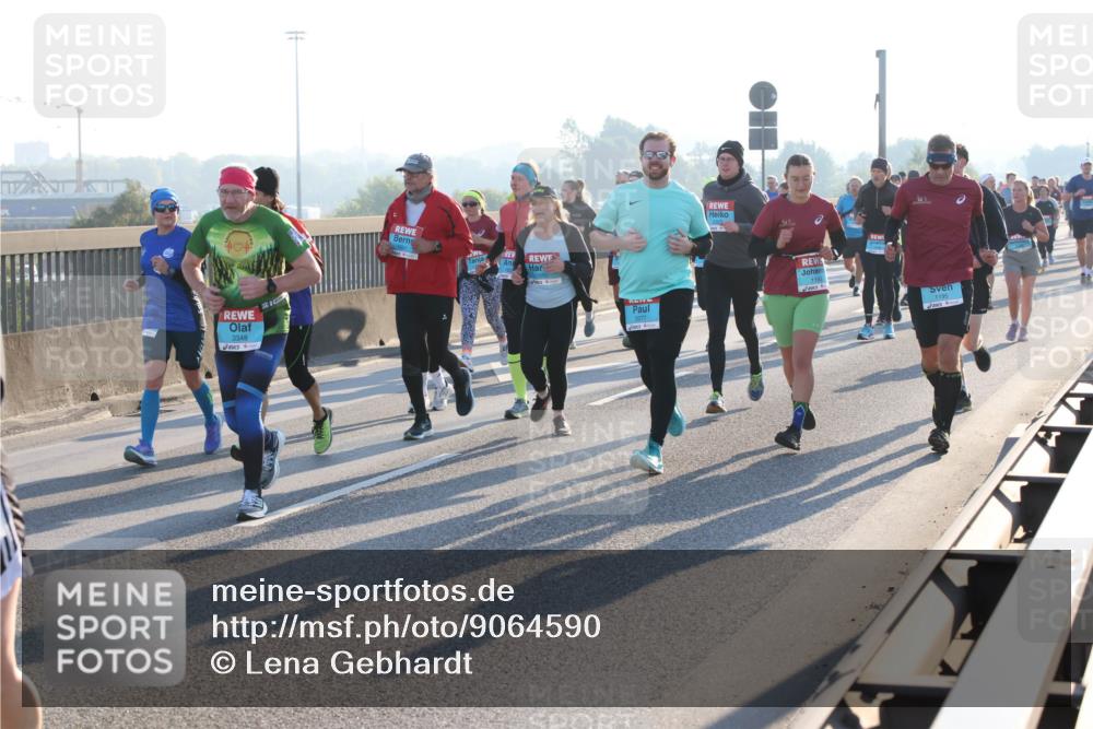 03.10.2025 - Köhlbrandbrückenlauf Lena Gebhardt http://msf.ph/oto/9064590 03.10.2025 09:21:40 Position 1 3348, 1190 meine-sportfotos.de