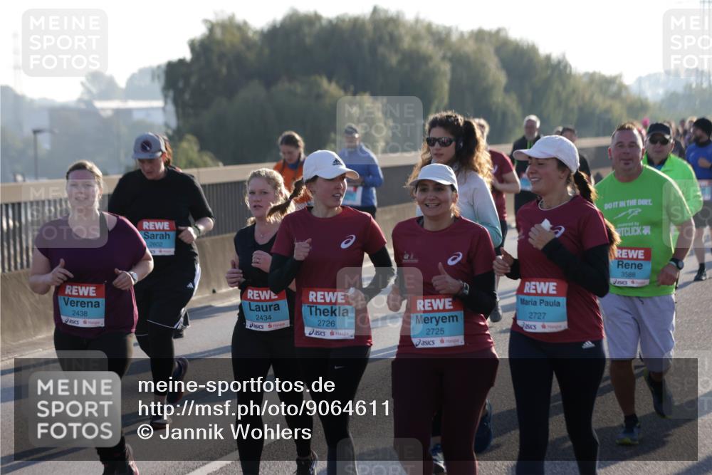 03.10.2025 - Köhlbrandbrückenlauf Jannik Wohlers http://msf.ph/oto/9064611 03.10.2025 09:25:30 Position 3 2602, 2438, 2434, 2726, 2725, 2727, 3588 meine-sportfotos.de