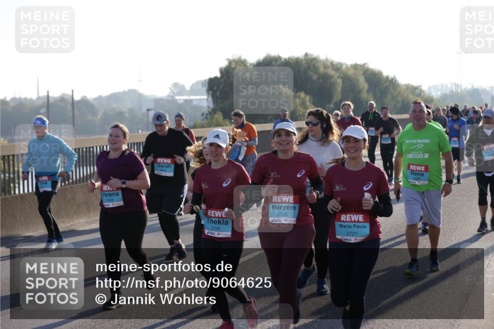 03.10.2025 - Köhlbrandbrückenlauf Jannik Wohlers http://msf.ph/oto/9064625 03.10.2025 09:25:31 Position 3 2438, 2726, 2725, 2727, 3588 meine-sportfotos.de