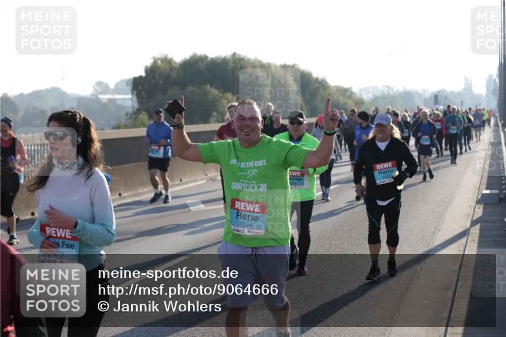 03.10.2025 - Köhlbrandbrückenlauf Jannik Wohlers http://msf.ph/oto/9064666 03.10.2025 09:25:32 Position 3 9476, 3588, 2527 meine-sportfotos.de