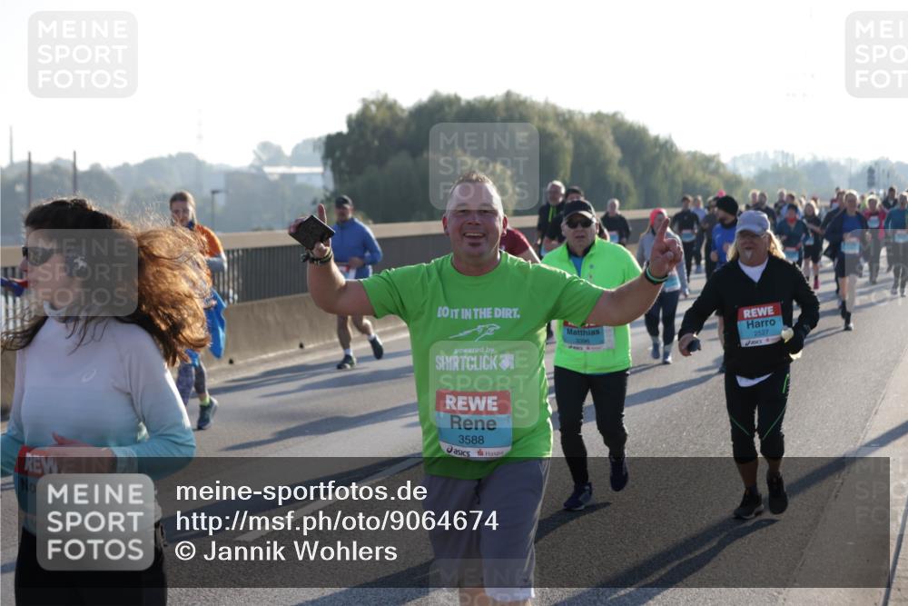 03.10.2025 - Köhlbrandbrückenlauf Jannik Wohlers http://msf.ph/oto/9064674 03.10.2025 09:25:32 Position 3 3476, 3396, 2527, 3588 meine-sportfotos.de