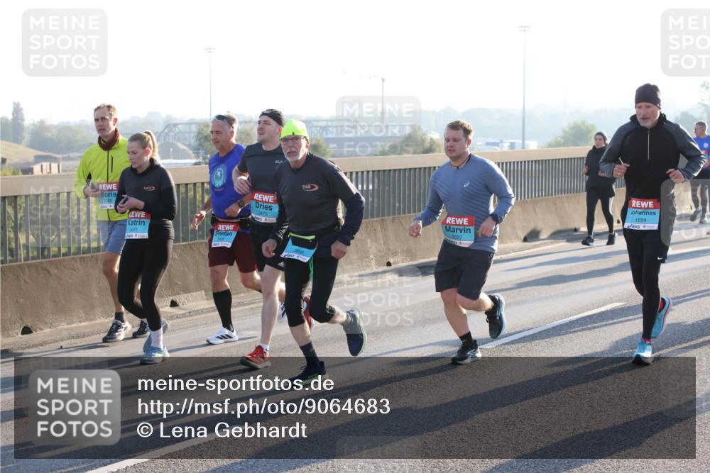 03.10.2025 - Köhlbrandbrückenlauf Lena Gebhardt http://msf.ph/oto/9064683 03.10.2025 09:21:45 Position 1 1768, 3470, 3471, 3469, 3037, 1634 meine-sportfotos.de