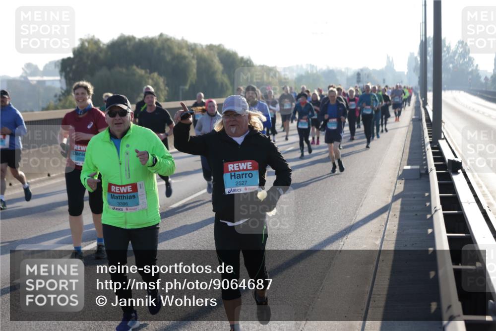 03.10.2025 - Köhlbrandbrückenlauf Jannik Wohlers http://msf.ph/oto/9064687 03.10.2025 09:25:34 Position 3 3396, 2527 meine-sportfotos.de