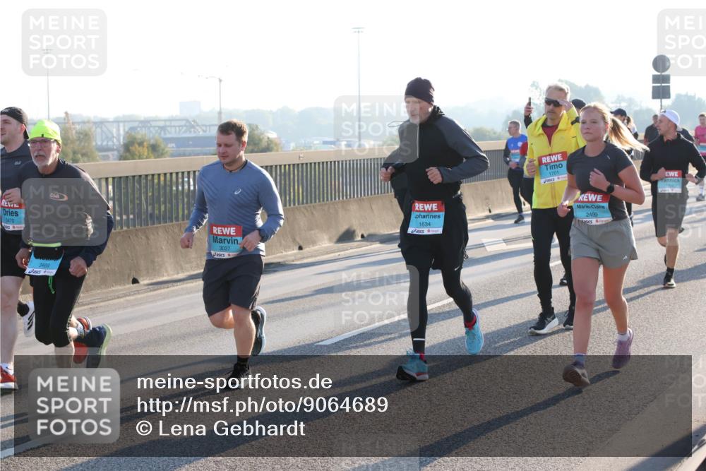 03.10.2025 - Köhlbrandbrückenlauf Lena Gebhardt http://msf.ph/oto/9064689 03.10.2025 09:21:45 Position 1 3470, 3469, 2499, 3037, 1634, 1701 meine-sportfotos.de