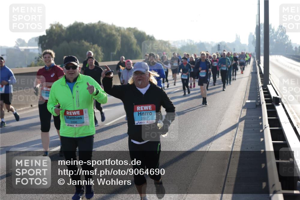 03.10.2025 - Köhlbrandbrückenlauf Jannik Wohlers http://msf.ph/oto/9064690 03.10.2025 09:25:34 Position 3 2332, 3396, 2527 meine-sportfotos.de