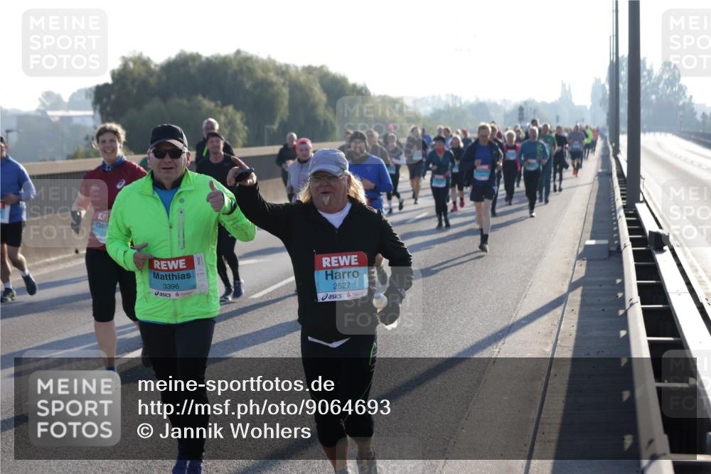 03.10.2025 - Köhlbrandbrückenlauf Jannik Wohlers http://msf.ph/oto/9064693 03.10.2025 09:25:34 Position 3 3396, 2527 meine-sportfotos.de