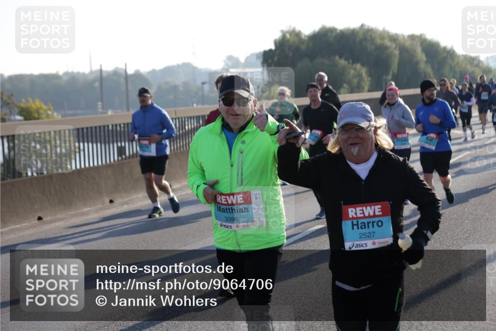 03.10.2025 - Köhlbrandbrückenlauf Jannik Wohlers http://msf.ph/oto/9064706 03.10.2025 09:25:35 Position 3 3396, 2527, 415 meine-sportfotos.de