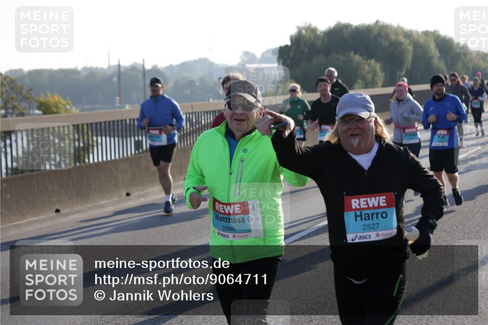 03.10.2025 - Köhlbrandbrückenlauf Jannik Wohlers http://msf.ph/oto/9064711 03.10.2025 09:25:35 Position 3 3396, 2527 meine-sportfotos.de