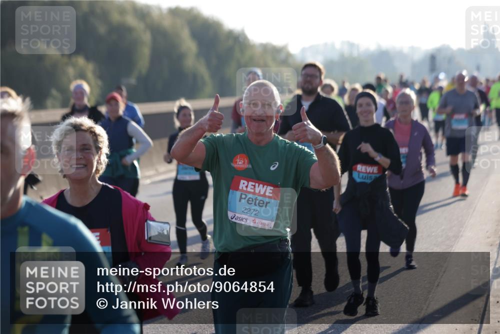 03.10.2025 - Köhlbrandbrückenlauf Jannik Wohlers http://msf.ph/oto/9064854 03.10.2025 09:25:45 Position 3 2272 meine-sportfotos.de