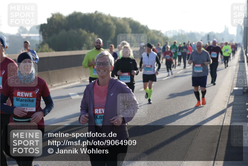 03.10.2025 - Köhlbrandbrückenlauf Jannik Wohlers http://msf.ph/oto/9064909 03.10.2025 09:25:49 Position 3 2614, 3 meine-sportfotos.de