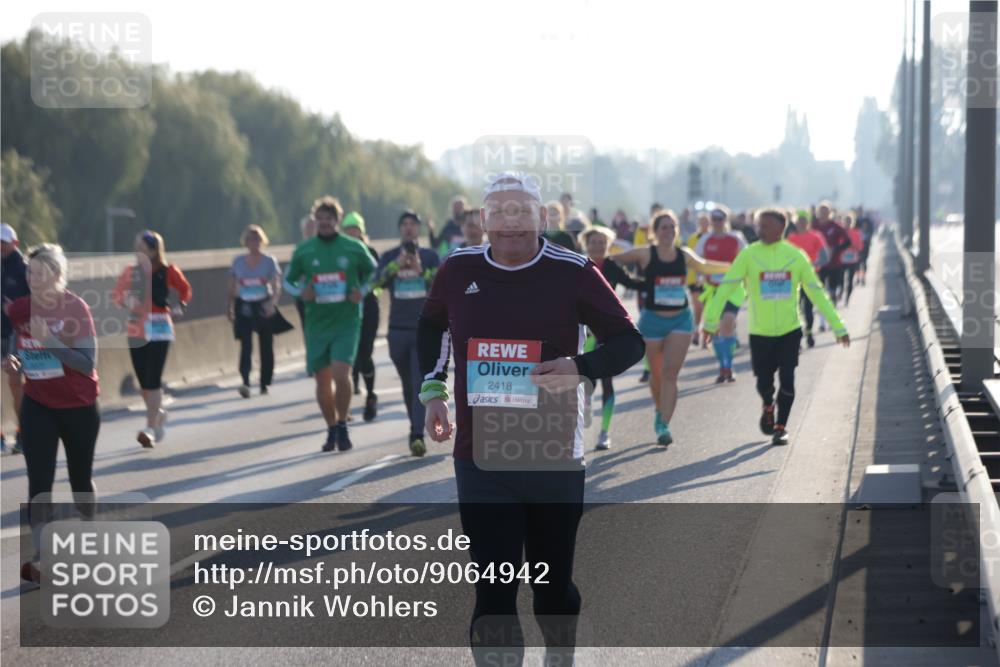 03.10.2025 - Köhlbrandbrückenlauf Jannik Wohlers http://msf.ph/oto/9064942 03.10.2025 09:25:55 Position 3 2418 meine-sportfotos.de