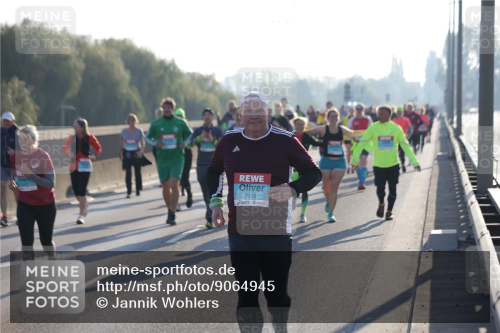 03.10.2025 - Köhlbrandbrückenlauf Jannik Wohlers http://msf.ph/oto/9064945 03.10.2025 09:25:55 Position 3 2418 meine-sportfotos.de