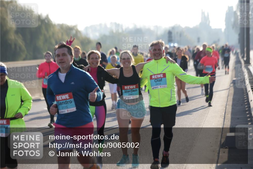 03.10.2025 - Köhlbrandbrückenlauf Jannik Wohlers http://msf.ph/oto/9065002 03.10.2025 09:25:58 Position 3 19, 2115, 2261, 2412 meine-sportfotos.de