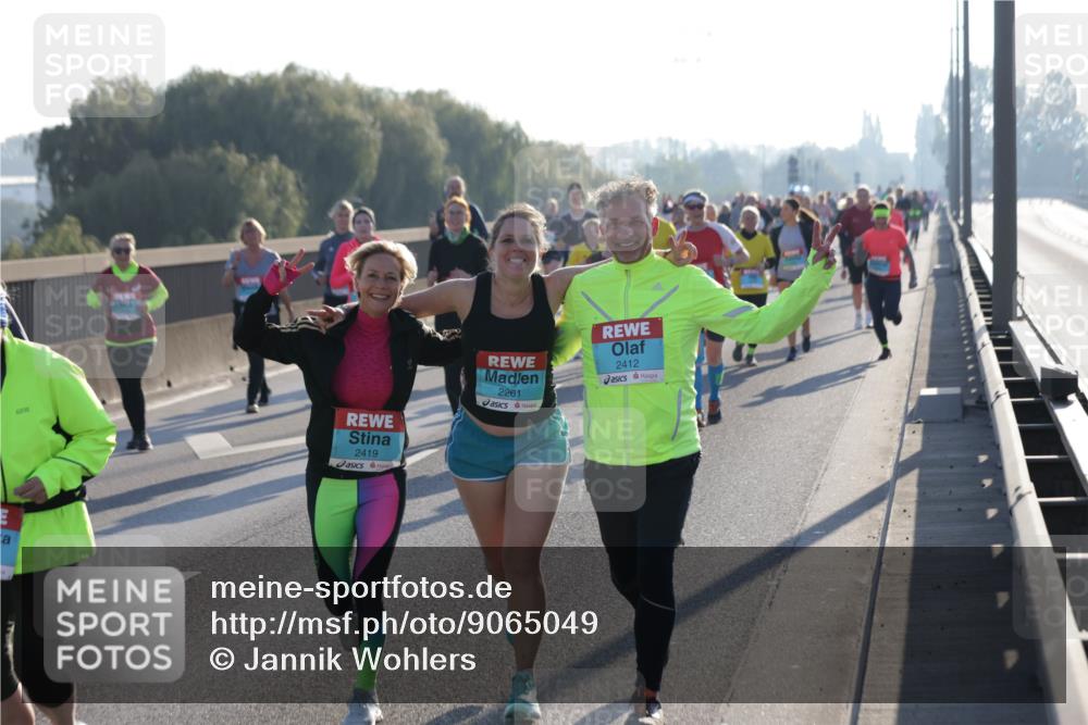 03.10.2025 - Köhlbrandbrückenlauf Jannik Wohlers http://msf.ph/oto/9065049 03.10.2025 09:26:01 Position 3 2419, 2261, 2412 meine-sportfotos.de