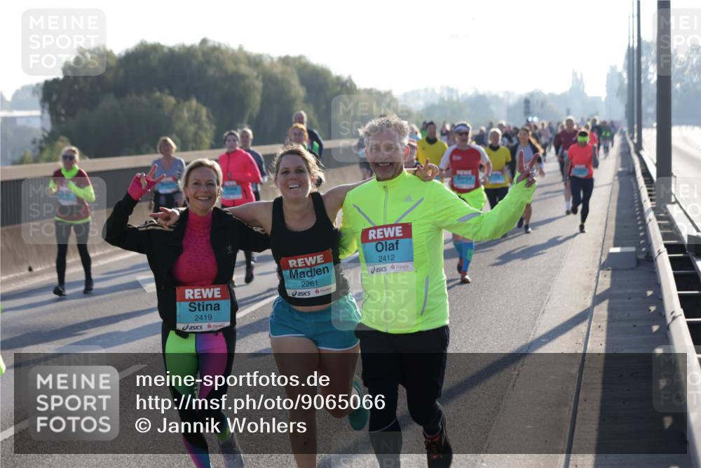 03.10.2025 - Köhlbrandbrückenlauf Jannik Wohlers http://msf.ph/oto/9065066 03.10.2025 09:26:02 Position 3 2419, 2261, 2412 meine-sportfotos.de