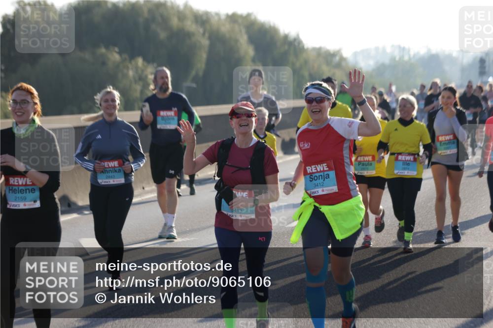 03.10.2025 - Köhlbrandbrückenlauf Jannik Wohlers http://msf.ph/oto/9065106 03.10.2025 09:26:05 Position 3 2159, 2443, 3412, 3413, 2875, 2874 meine-sportfotos.de