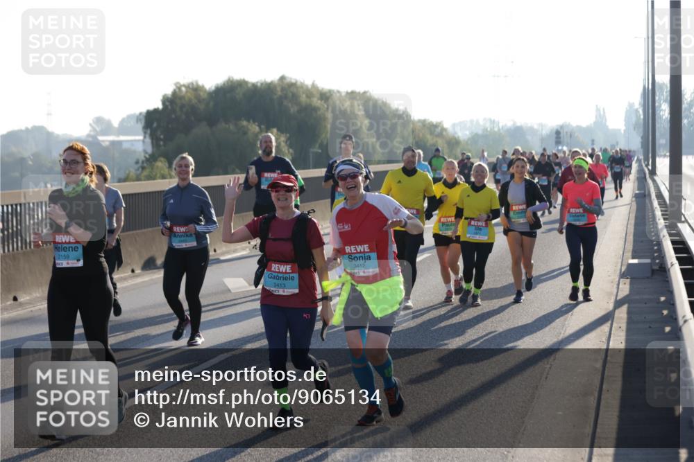 03.10.2025 - Köhlbrandbrückenlauf Jannik Wohlers http://msf.ph/oto/9065134 03.10.2025 09:26:05 Position 3 2159, 2443, 3413, 3412 meine-sportfotos.de