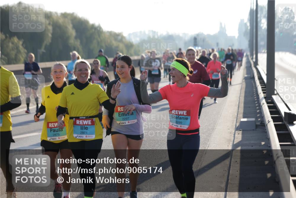 03.10.2025 - Köhlbrandbrückenlauf Jannik Wohlers http://msf.ph/oto/9065174 03.10.2025 09:26:08 Position 3 2875, 2874, 2297, 2299 meine-sportfotos.de