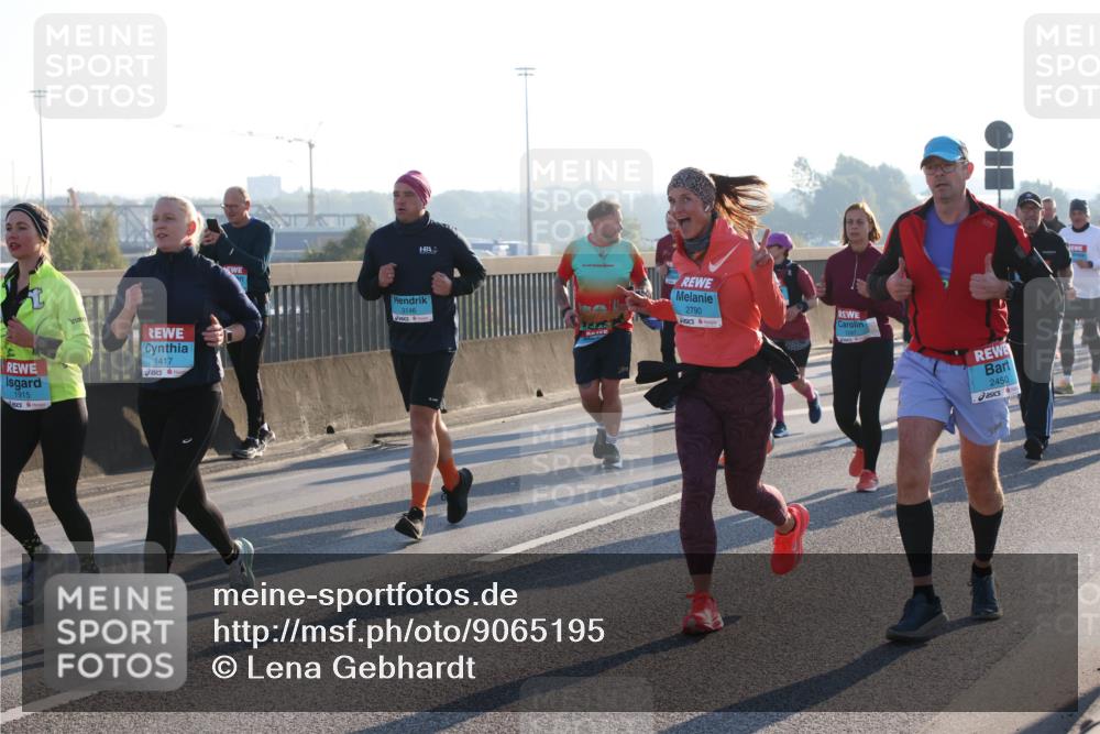 03.10.2025 - Köhlbrandbrückenlauf Lena Gebhardt http://msf.ph/oto/9065195 03.10.2025 09:22:18 Position 1 1915, 1417, 3146, 2790, 2450 meine-sportfotos.de