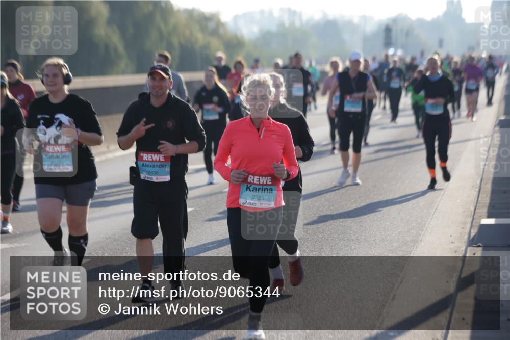 03.10.2025 - Köhlbrandbrückenlauf Jannik Wohlers http://msf.ph/oto/9065344 03.10.2025 09:26:15 Position 3 3370, 2636, 3225 meine-sportfotos.de