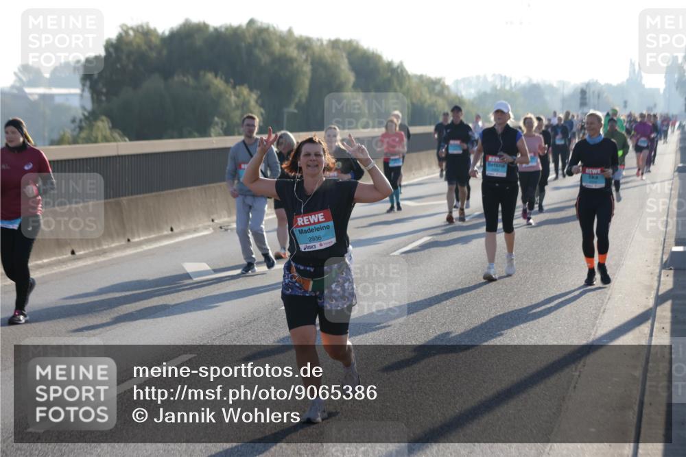03.10.2025 - Köhlbrandbrückenlauf Jannik Wohlers http://msf.ph/oto/9065386 03.10.2025 09:26:20 Position 3 2936 meine-sportfotos.de