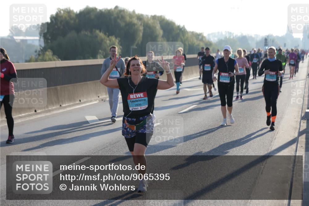 03.10.2025 - Köhlbrandbrückenlauf Jannik Wohlers http://msf.ph/oto/9065395 03.10.2025 09:26:20 Position 3 2936 meine-sportfotos.de