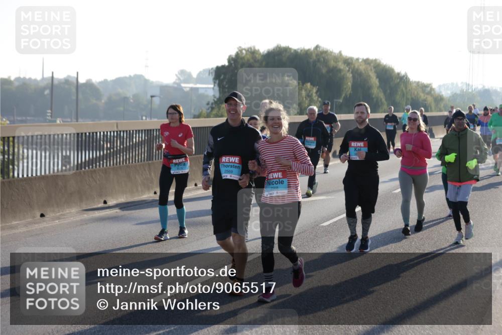 03.10.2025 - Köhlbrandbrückenlauf Jannik Wohlers http://msf.ph/oto/9065517 03.10.2025 09:26:27 Position 3 2569, 2568 meine-sportfotos.de