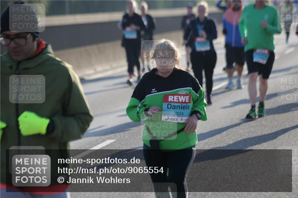 03.10.2025 - Köhlbrandbrückenlauf Jannik Wohlers http://msf.ph/oto/9065554 03.10.2025 09:26:30 Position 3 3624 meine-sportfotos.de