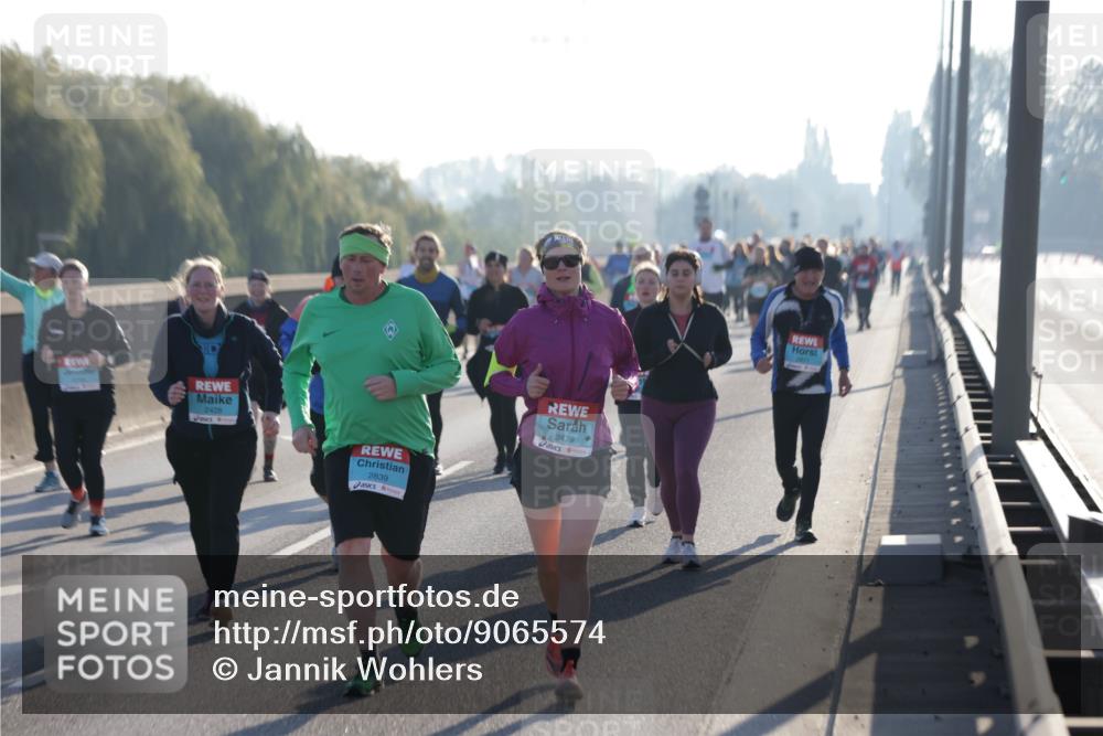 03.10.2025 - Köhlbrandbrückenlauf Jannik Wohlers http://msf.ph/oto/9065574 03.10.2025 09:26:33 Position 3 2428, 2839, 2479 meine-sportfotos.de