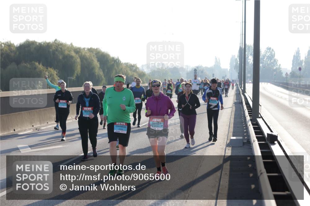 03.10.2025 - Köhlbrandbrückenlauf Jannik Wohlers http://msf.ph/oto/9065600 03.10.2025 09:26:33 Position 3 2839, 2479 meine-sportfotos.de