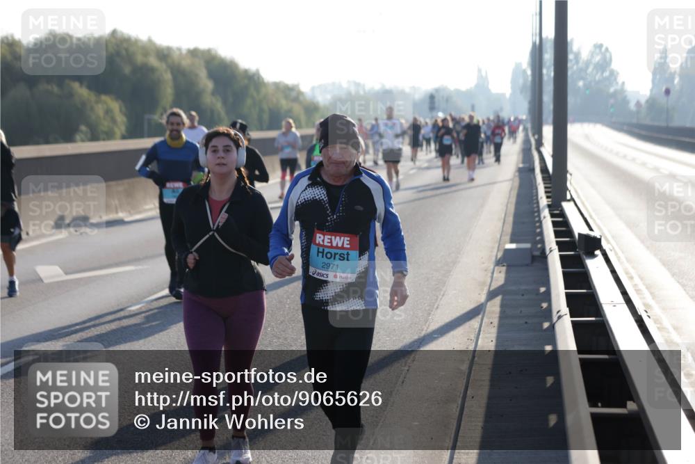 03.10.2025 - Köhlbrandbrückenlauf Jannik Wohlers http://msf.ph/oto/9065626 03.10.2025 09:26:38 Position 3 2971 meine-sportfotos.de