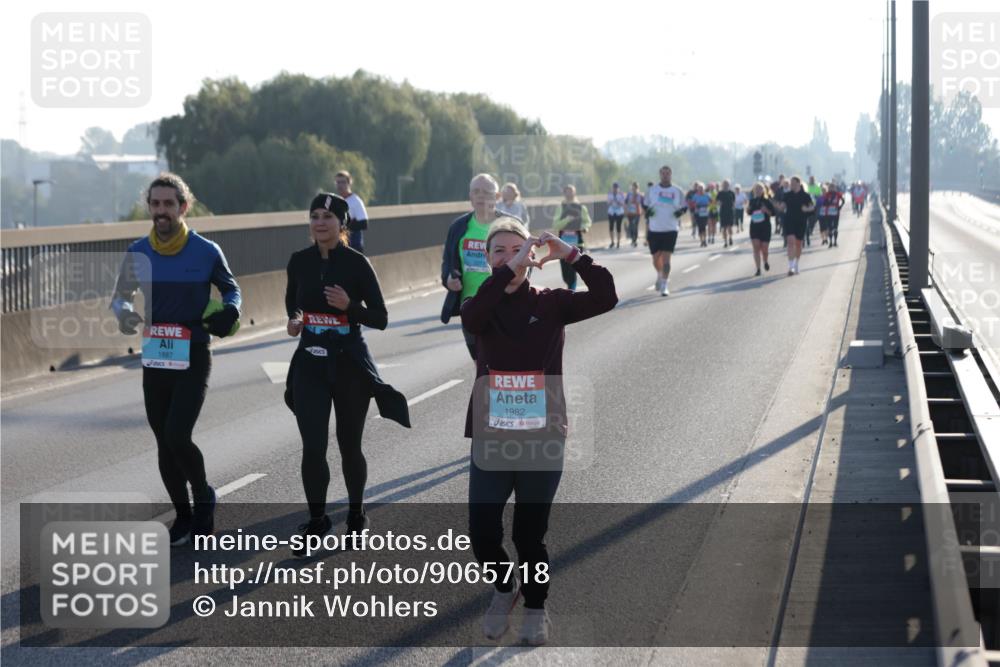 03.10.2025 - Köhlbrandbrückenlauf Jannik Wohlers http://msf.ph/oto/9065718 03.10.2025 09:26:41 Position 3 1887, 1982 meine-sportfotos.de