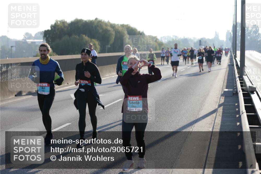 03.10.2025 - Köhlbrandbrückenlauf Jannik Wohlers http://msf.ph/oto/9065721 03.10.2025 09:26:41 Position 3 1887, 1982 meine-sportfotos.de