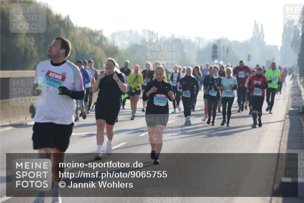 03.10.2025 - Köhlbrandbrückenlauf Jannik Wohlers http://msf.ph/oto/9065755 03.10.2025 09:26:47 Position 3 2619, 3098 meine-sportfotos.de