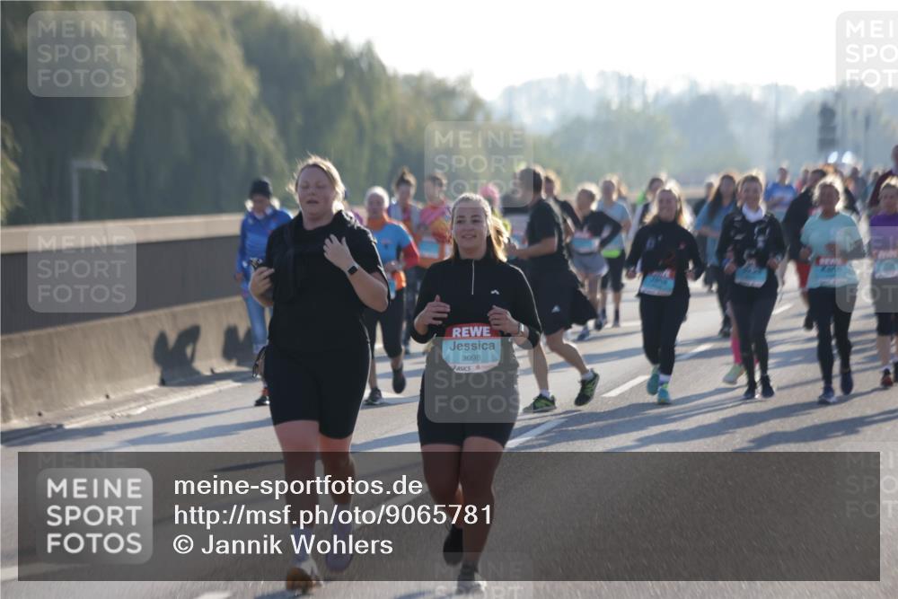 03.10.2025 - Köhlbrandbrückenlauf Jannik Wohlers http://msf.ph/oto/9065781 03.10.2025 09:26:50 Position 3 3098 meine-sportfotos.de
