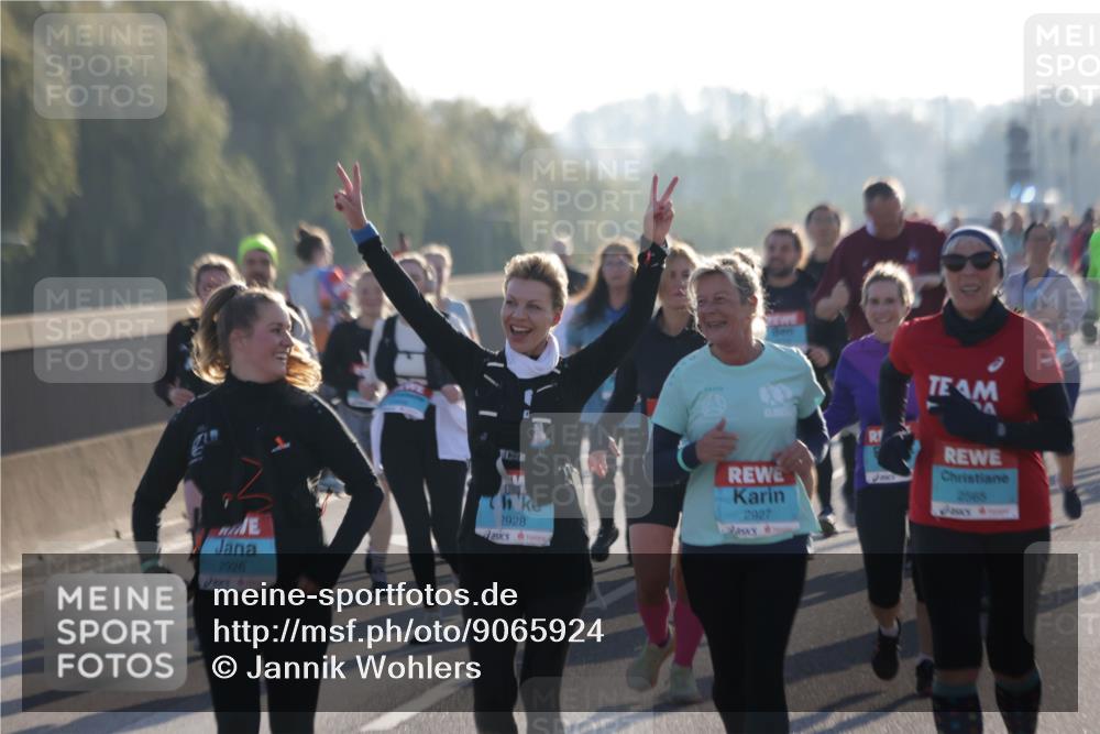 03.10.2025 - Köhlbrandbrückenlauf Jannik Wohlers http://msf.ph/oto/9065924 03.10.2025 09:26:57 Position 3 2926, 2928, 2927, 2565 meine-sportfotos.de