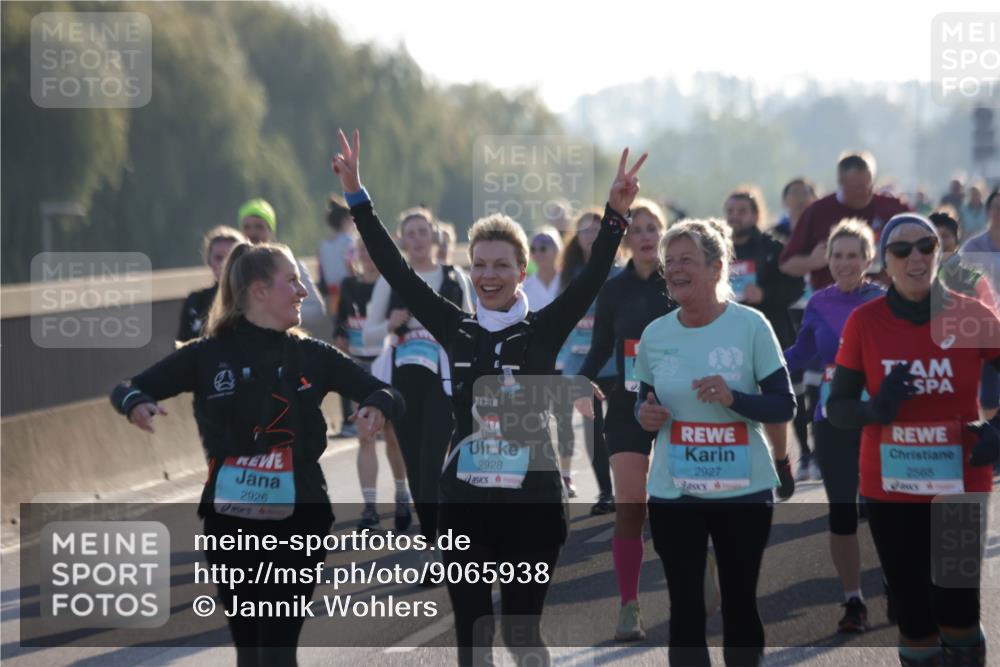 03.10.2025 - Köhlbrandbrückenlauf Jannik Wohlers http://msf.ph/oto/9065938 03.10.2025 09:26:58 Position 3 2928, 2927, 2926, 2565 meine-sportfotos.de