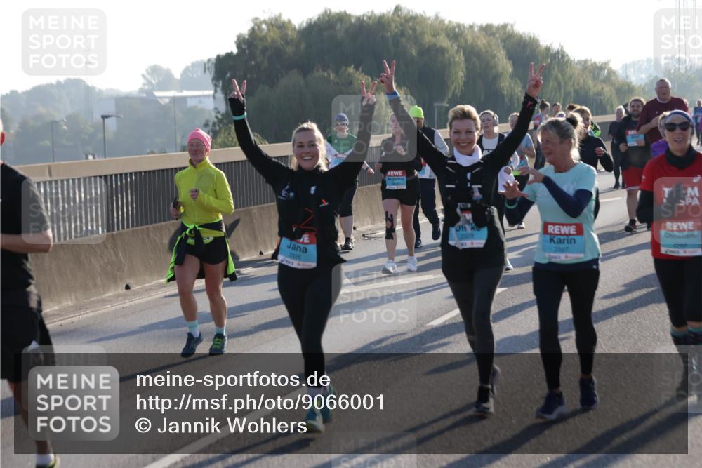 03.10.2025 - Köhlbrandbrückenlauf Jannik Wohlers http://msf.ph/oto/9066001 03.10.2025 09:27:00 Position 3 2926, 2928, 2927, 2565 meine-sportfotos.de