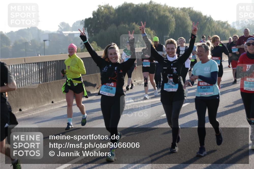 03.10.2025 - Köhlbrandbrückenlauf Jannik Wohlers http://msf.ph/oto/9066006 03.10.2025 09:27:00 Position 3 2926, 2928, 2927, 2565 meine-sportfotos.de