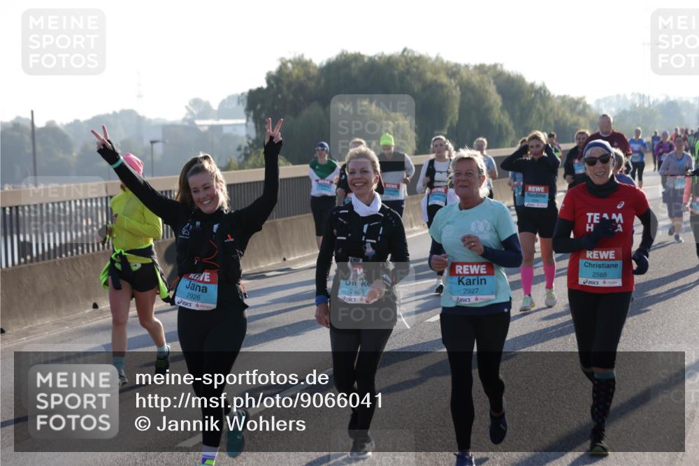 03.10.2025 - Köhlbrandbrückenlauf Jannik Wohlers http://msf.ph/oto/9066041 03.10.2025 09:27:01 Position 3 2926, 2928, 2927, 2565 meine-sportfotos.de