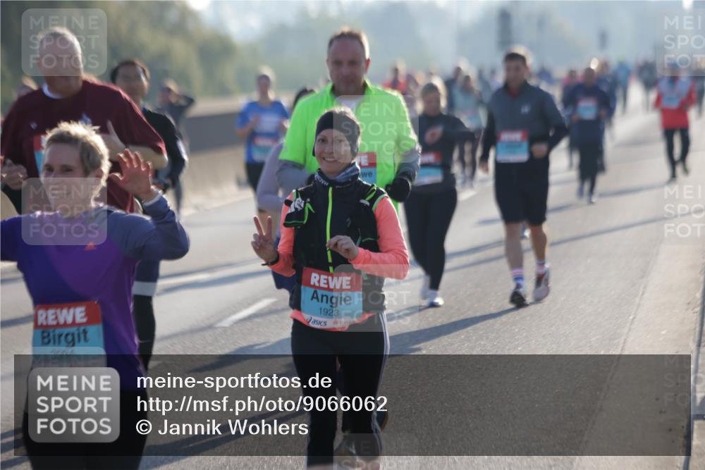 03.10.2025 - Köhlbrandbrückenlauf Jannik Wohlers http://msf.ph/oto/9066062 03.10.2025 09:27:03 Position 3 3094, 1923 meine-sportfotos.de